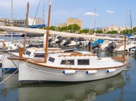 Jornada de cruceros y vela latina en el Club Nàutic Portitxol