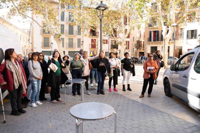 PalmaActiva acerca los establecimientos emblemáticos a personas recién llegadas