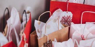Consumo recomienda planificar las compras y verificar los precios durante las rebajas Recomendaciones para un consumo responsable en Navidad