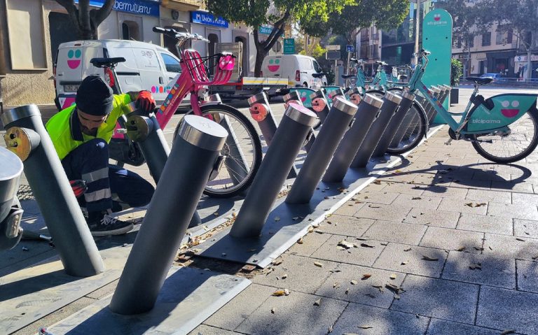 Bicipalma amplía al máximo la capacidad de las estaciones del parc de les Estacions y de Blanquerna con avinguda Comte Sallent