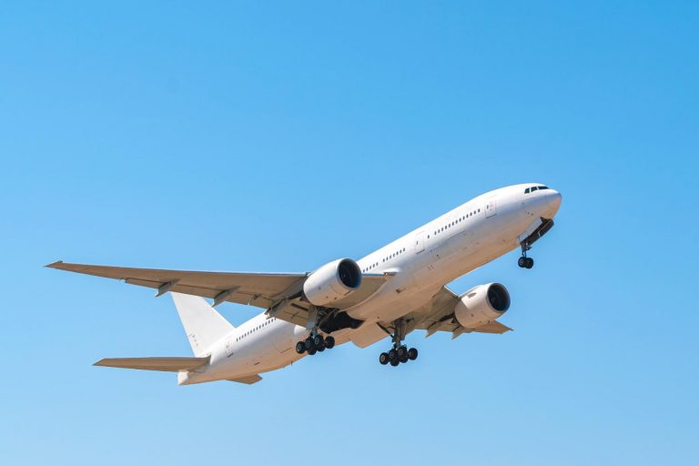 Rechazo al aumento del 20% en el impuesto de los billetes de avión previsto por el gobierno de Alemania
