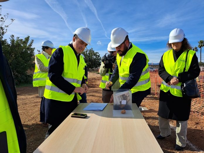 El conseller asiste al acto de colocación de la primera piedra de la nueva escoleta de Educación Infantil de Marratxí