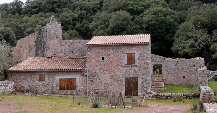 Restauración de la canalización del molino de Lluc