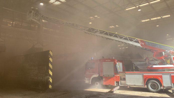 Los Bomberos de Mallorca y Bomberos de Palma organizan un simulacro de incendio en TIRME