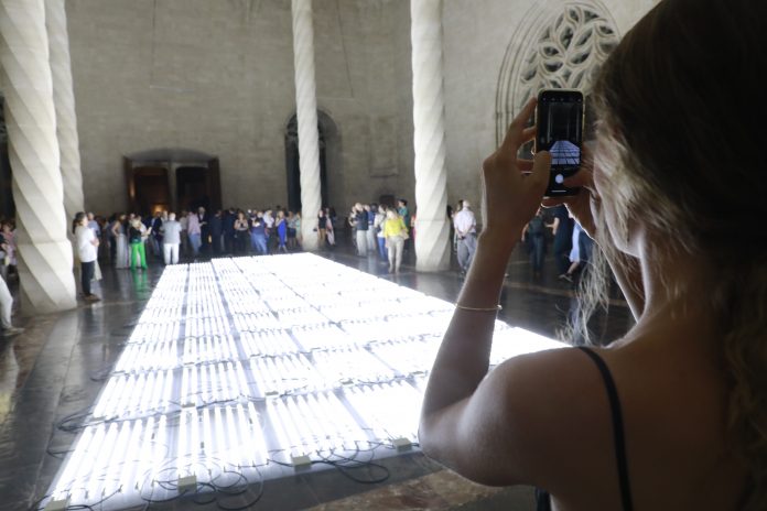 210 mil personas han visitado la exposición «Mar interior» en la Llotja