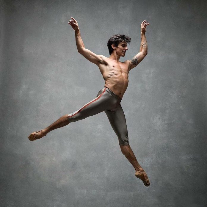 Clase magistral abierta, a cargo de Joaquín de Luz, director artístico de la Compañía Nacional de Danza