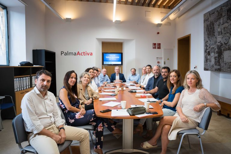 Reunión en PalmaActiva del Foro del Trabajo Autónomo de Palma