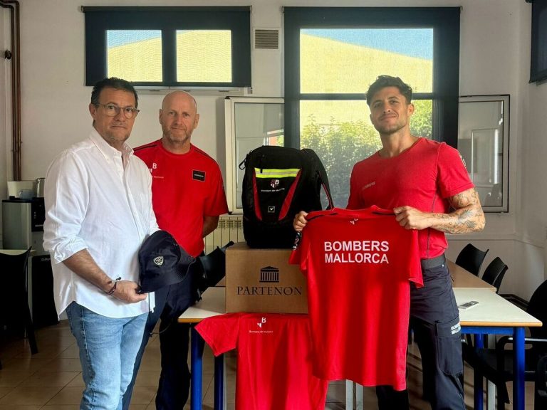 Los Bomberos de Mallorca Estrenan un Sistema Pionero de Reposición de Vestuario