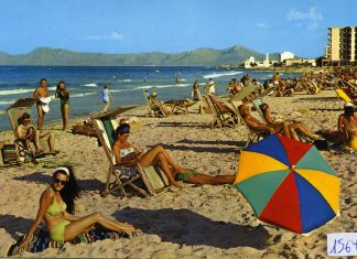 Casa Planas impulsa un proyecto participativo para identificar fotografías históricas del Archivo Planas Casa Planas celebra el patrimonio audiovisual con Festa de la Foto 2024