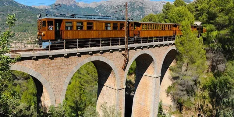 SFM inaugura los actos del 150º aniversario del tren de Mallorca con actividades en Palma e Inca