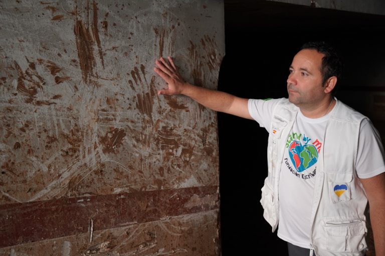El Pueblo salva al Pueblo. Crónica de una solidaridad desbordante