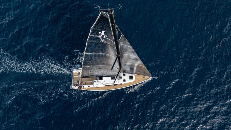 El nuevo J/40 es el mejor barco del año