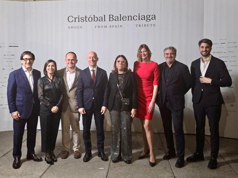 Presencia del calzado balear en la exposición Balenciaga Shoes From Spain Tribute en Milán