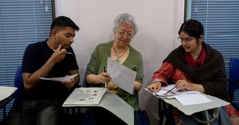 Aprobado el convenio con el IEB para impartir cursos de lengua catalana para personas adultas