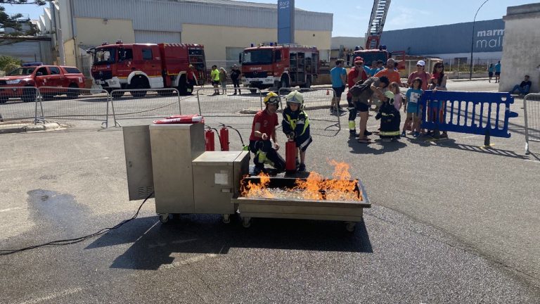 Los Bomberos de Mallorca celebran su Diada con una jornada de puertas abiertas y exhibiciones