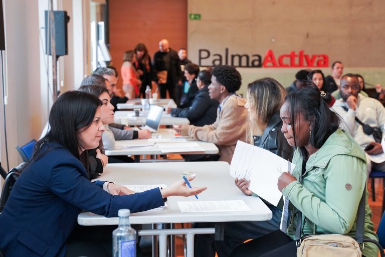 Más de 2.800 personas han participado en el Mes del Empleo de PalmaActiva