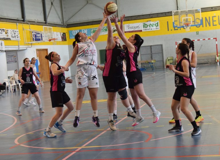 Se abre brecha en la zona limítrofe de playoff de la Lliga Escribano femenina y masculina