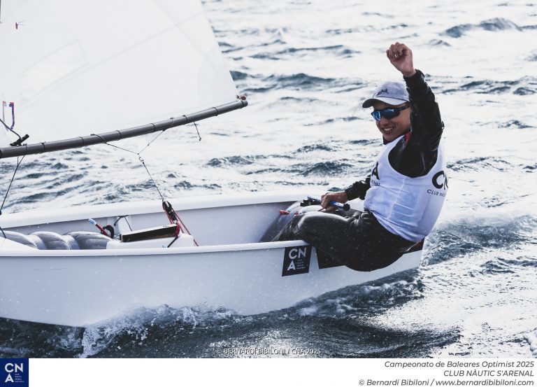 Xuacu García, campeón absoluto del Campeonato de Baleares de Optimist 2025