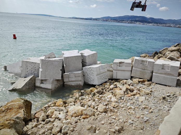 La APB impulsa la biodiversidad marina en las escolleras del Portitxol y el Molinar en el puerto de Palma