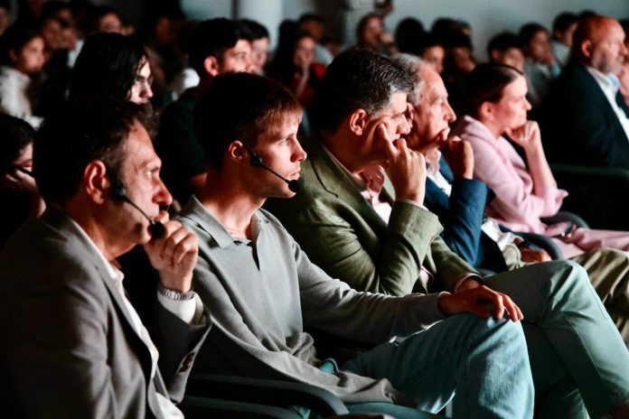 La proyección del documental Victory emociona en el marco de la Semana Azul con una historia de superación y esperanza