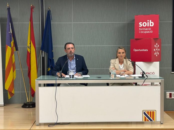 Plan pionero para subvencionar durante un año los costes salariales de autónomos que contraten a un joven cualificado