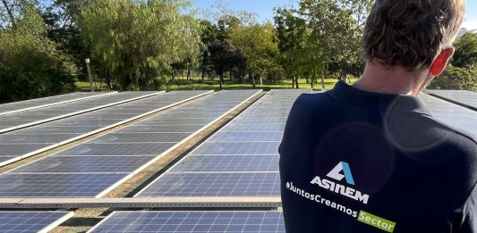 ASINEM advierte del falso mito del autoconsumo energético tras el gran apagón en la península ibérica