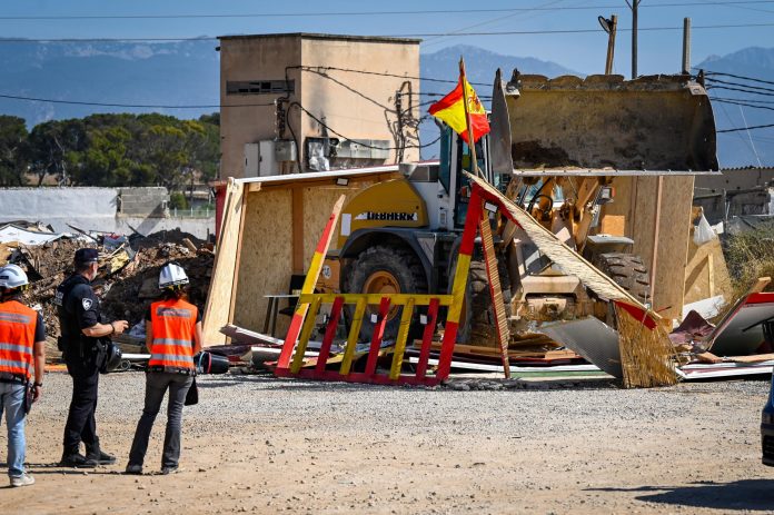 Cort derriba tres construcciones ilegales en una nueva intervención en Son Banya