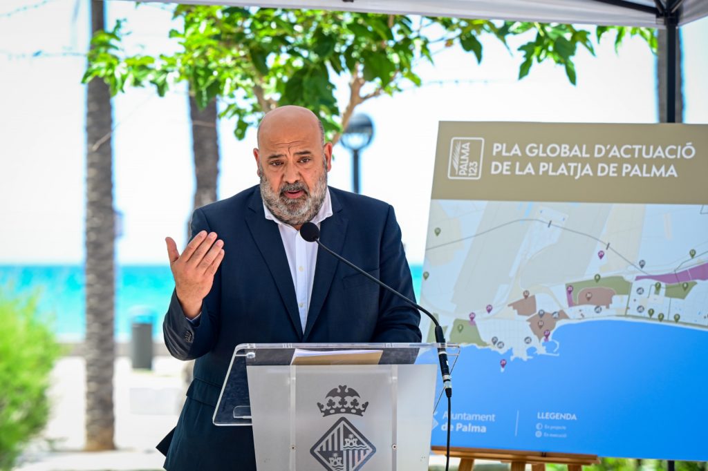 El alcalde presenta el Plan Global de Actuación de Platja de Palma para ...