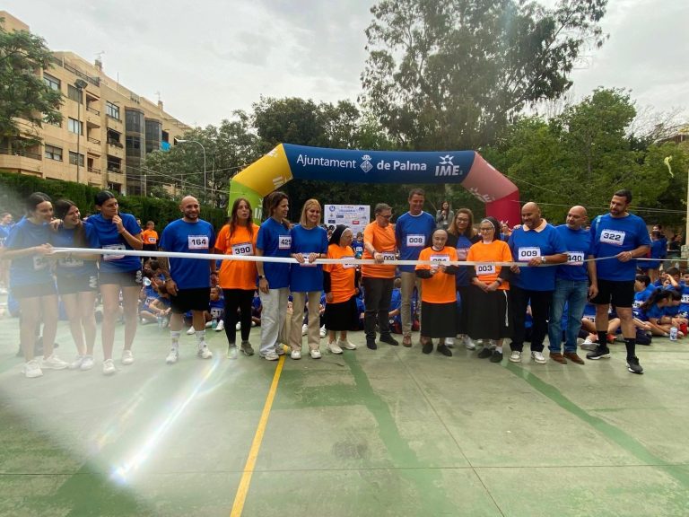 Lourdes Roca participa en la carrera solidaria del Colegio San José de la Montaña
