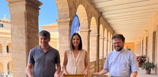 El Museu Marítim de Mallorca exhibirá retablos históricos gracias a un acuerdo entre el Consell y el Obispado
