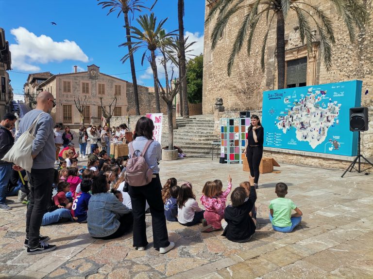 8600 alumnos participan en las actividades educativas de la Fundació Mallorca Literària durante el curso 2024-25