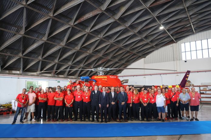 Los Bomberos de Mallorca presentan el nuevo helicóptero Milana, operativo 365 días al año para rescates, emergencias e incendios