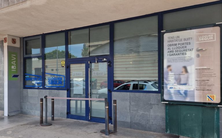 El IBAVI y la Guardia Civil firman un acuerdo para ceder 15 viviendas de alquiler a personal destinado en Baleares