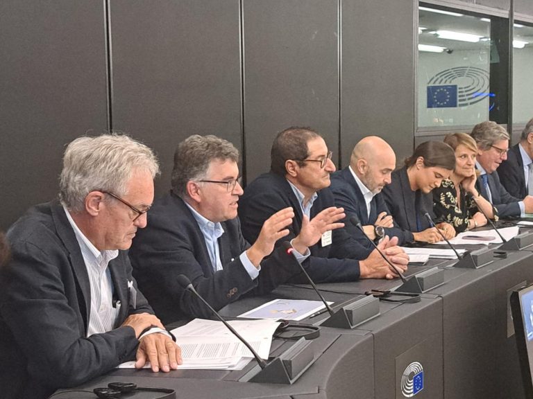 Govern y sector pesquero balear se reúnen con el comisario europeo para reclamar una gestión más justa del Mediterráneo