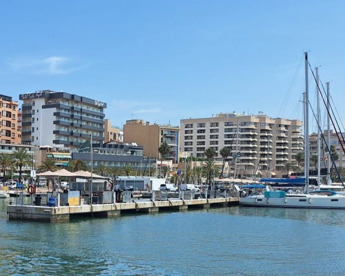 La APB saca a concurso la gestión de amarres de chárter en el puerto de Palma