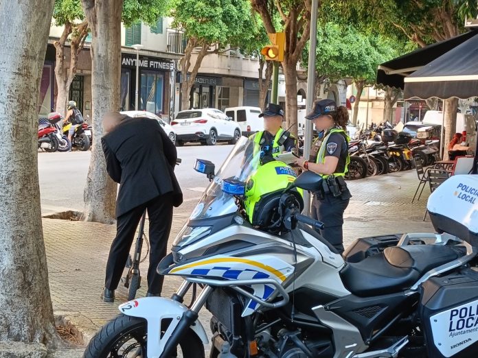 La Policía Local de Palma inmoviliza 11 patinetes eléctricos y tramita 47 denuncias en una jornada de controles a VMP
