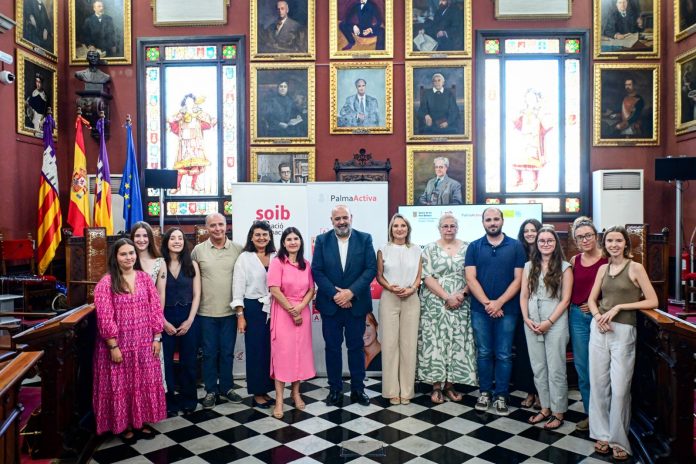 Trece jóvenes acceden a su primera experiencia laboral cualificada gracias al programa SOIB Jove en el Ajuntament de Palma
