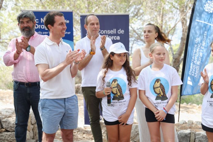 Sa Dragonera celebra el Día del Medio Ambiente con una jornada educativa dedicada al halcón marino