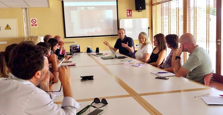 Nuevas estrategias para reactivar el comercio local en los municipios