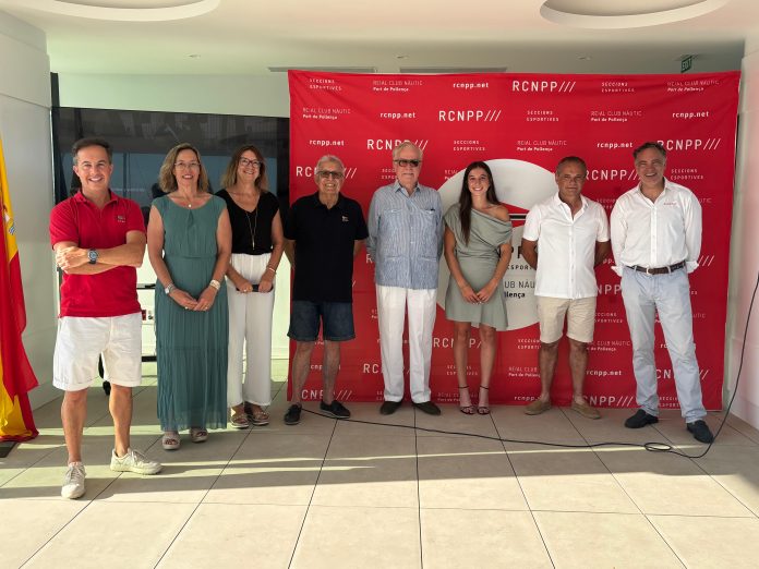 El RCN Port de Pollença homenajea a Maria Àngels Moreno, tricampeona de Europa de piragüismo