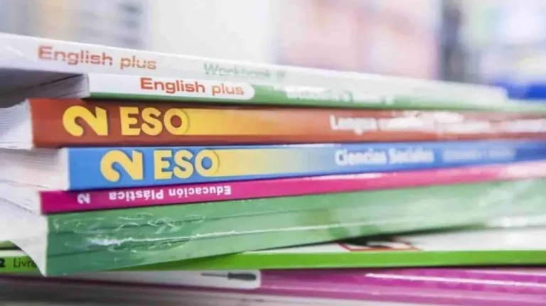 Educación abre la convocatoria para financiar libros de texto y material didáctico en el curso 2025-2026