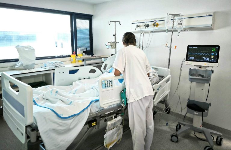 Los hospitales públicos incrementan un 12 % la actividad de consultas durante el primer semestre