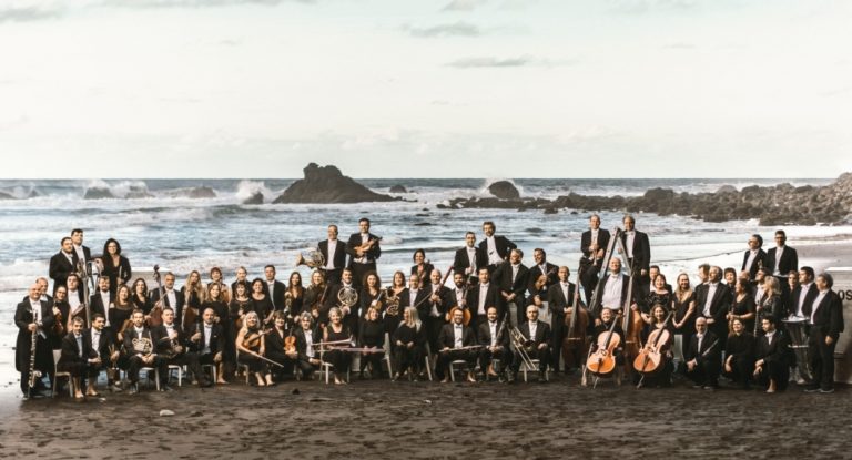 Paul Lewis y la Orquesta Sinfónica de Tenerife clausuran agosto con Beethoven y Shostakóvich