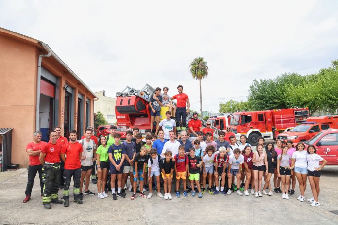 500 escolares visitan los parques de bomberos en el 2025, cifra que supera ya la del año pasado