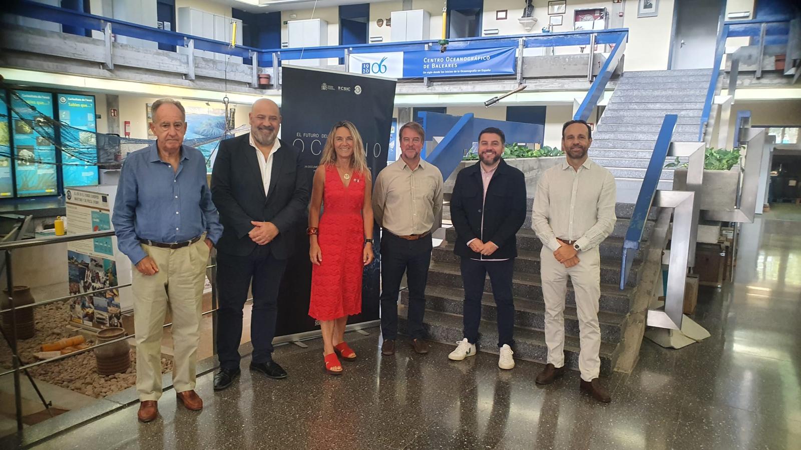 El alcalde de Palma visita el Centro Oceanográfico de Baleares para ...