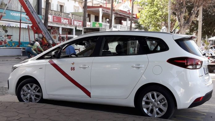 Llucmajor se suma al acuerdo para mejorar el servicio de taxi entre once municipios de Mallorca