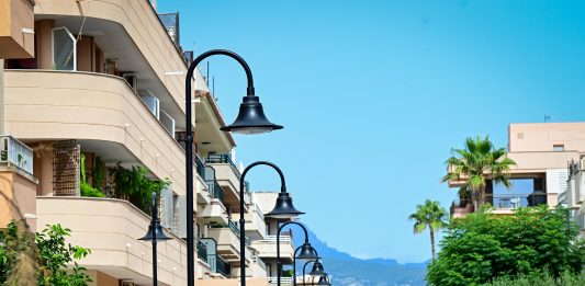 Palma renueva el alumbrado de Es Carnatge y El Molinar con luminarias más eficientes y sostenibles