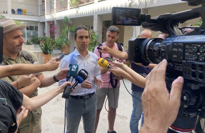 El IMAS rechaza el traslado de menores a Mallorca y denuncia “chantaje institucional” del Gobierno central