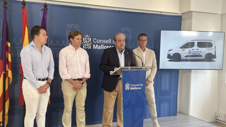 53 vehículos de emergencia para los ayuntamientos de la Part Forana