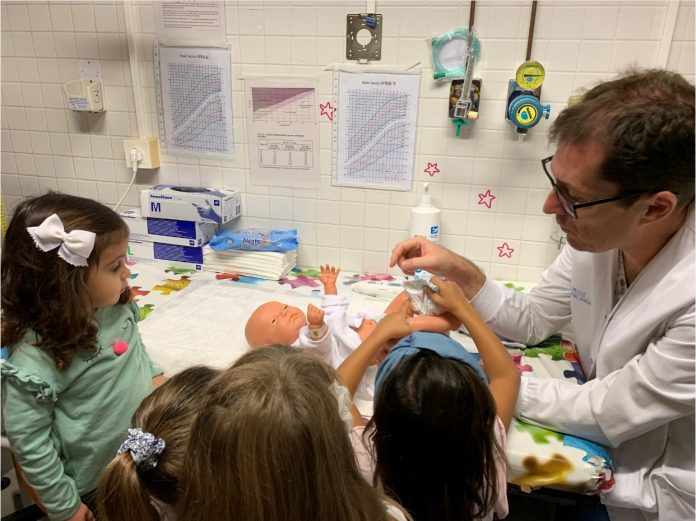 El Hospital de Manacor recupera las visitas para futuros hermanos y hermanas mayores